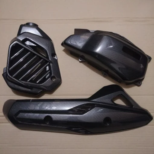Cover Knalpot Radiator Filter Vario 125 Old Carbon Black