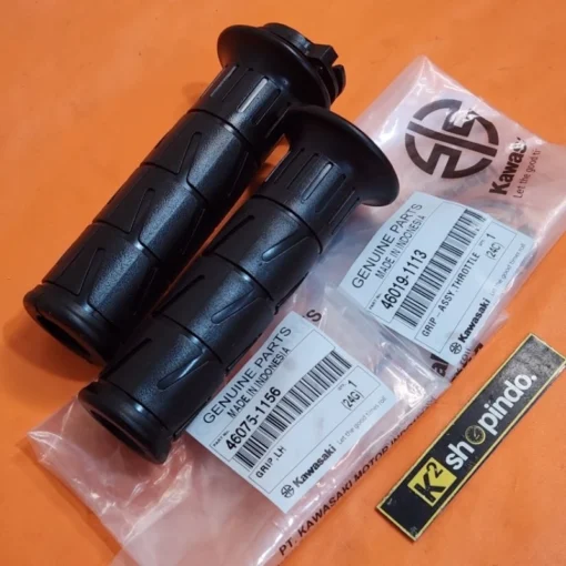 Handgrip Handspad Grip Kaze PnP Ninja R RR SS 150 Original Kawasaki Genuine Parts 46019 1113 & 46075 1156